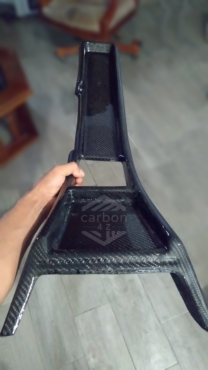 240z carbon fiber center console | photo of a customer